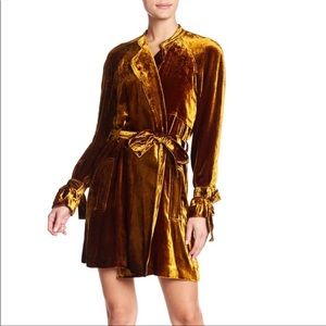 💥 ALC woman’s Kendall wrap dress 💥